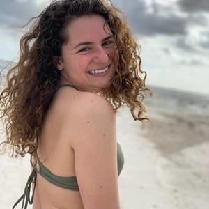 Meet your Posher, Gigi